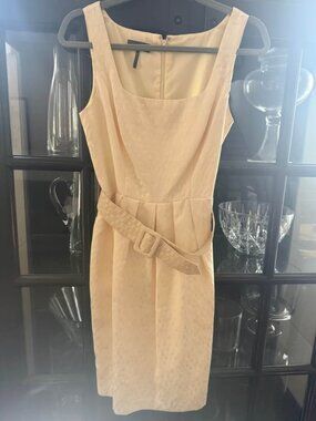 Kristin Davis Light Yellow Dress